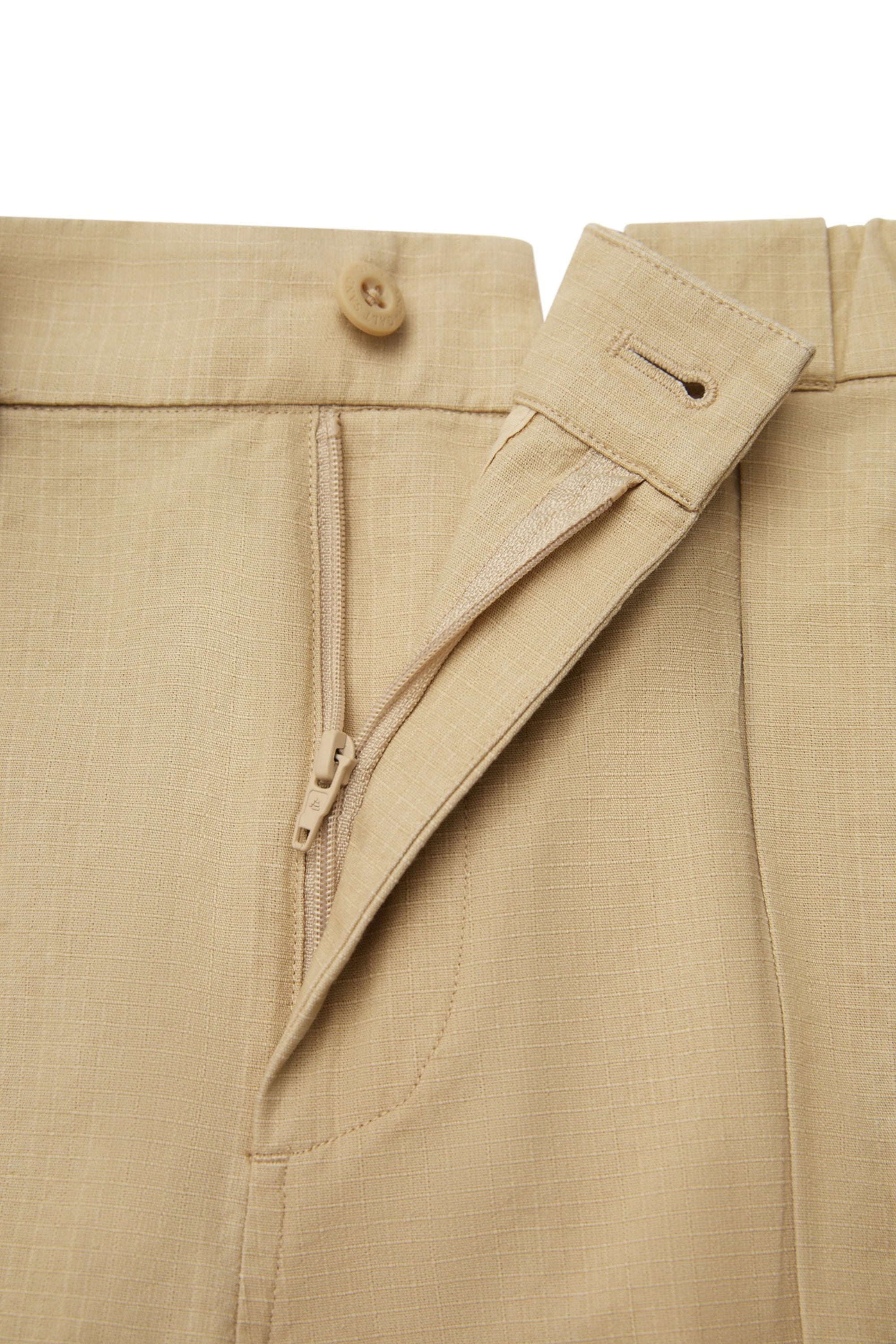 Serengheti Buckle Belt Hiking Short