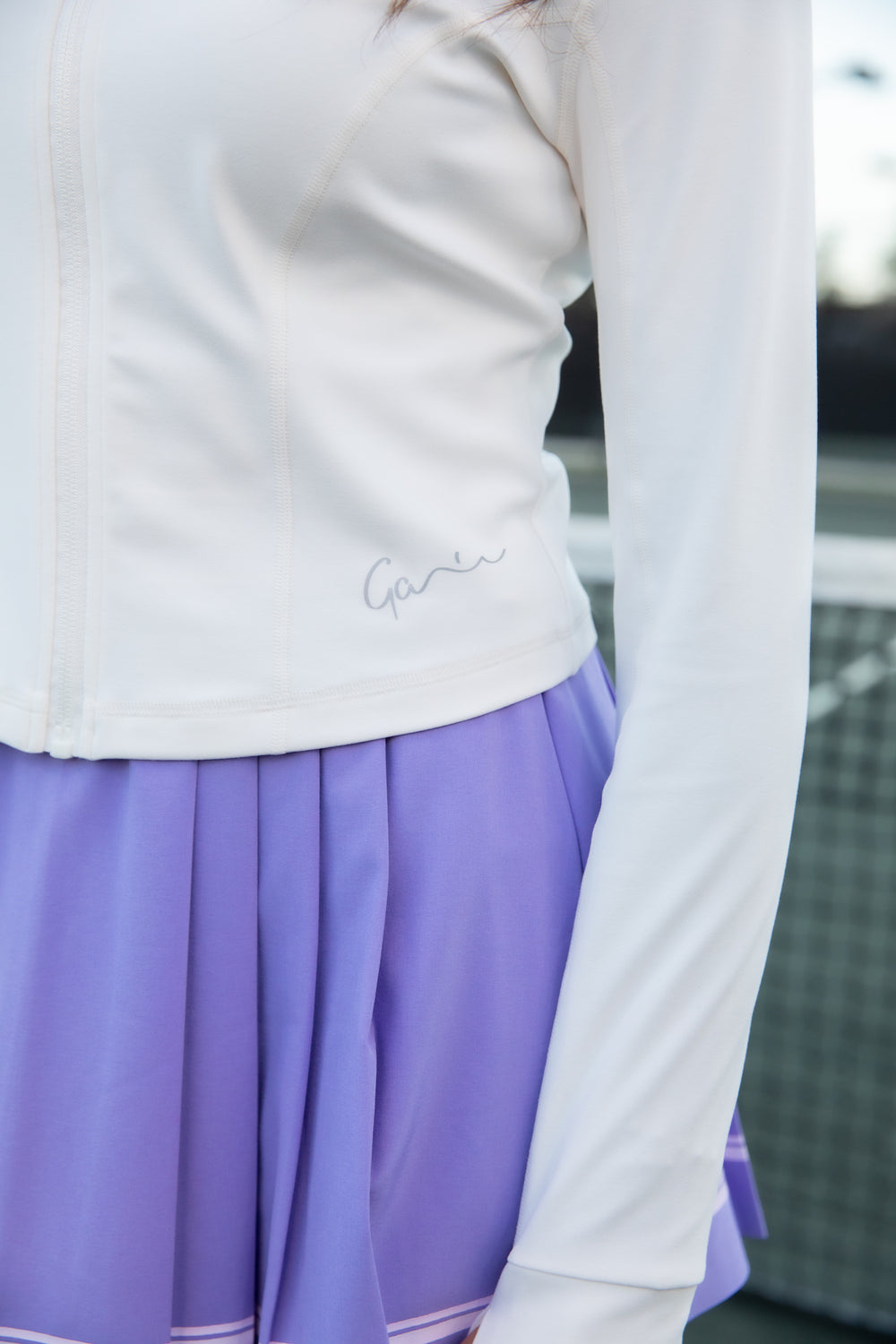 The match point of polish and ease.