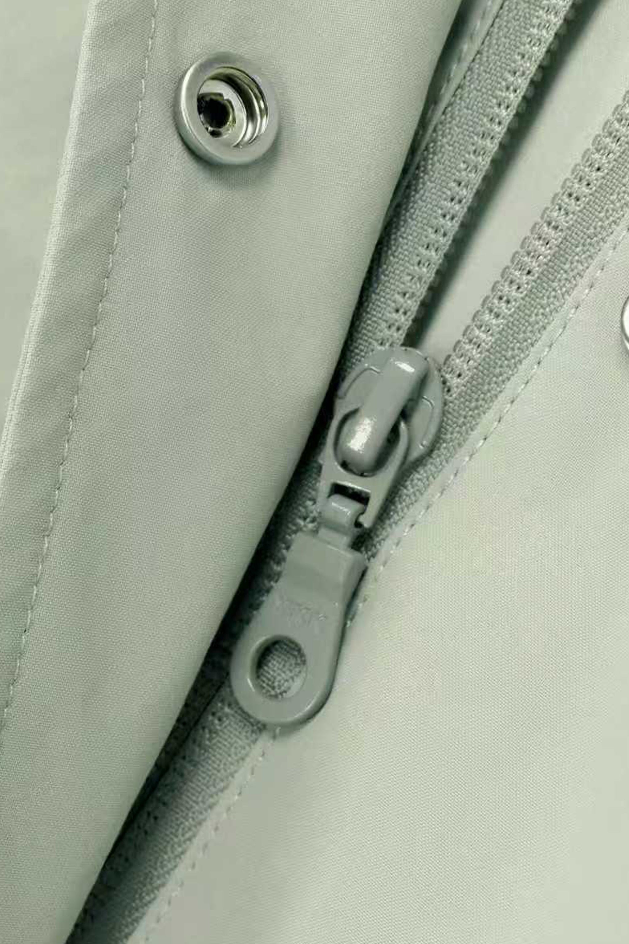 Veste Aventura