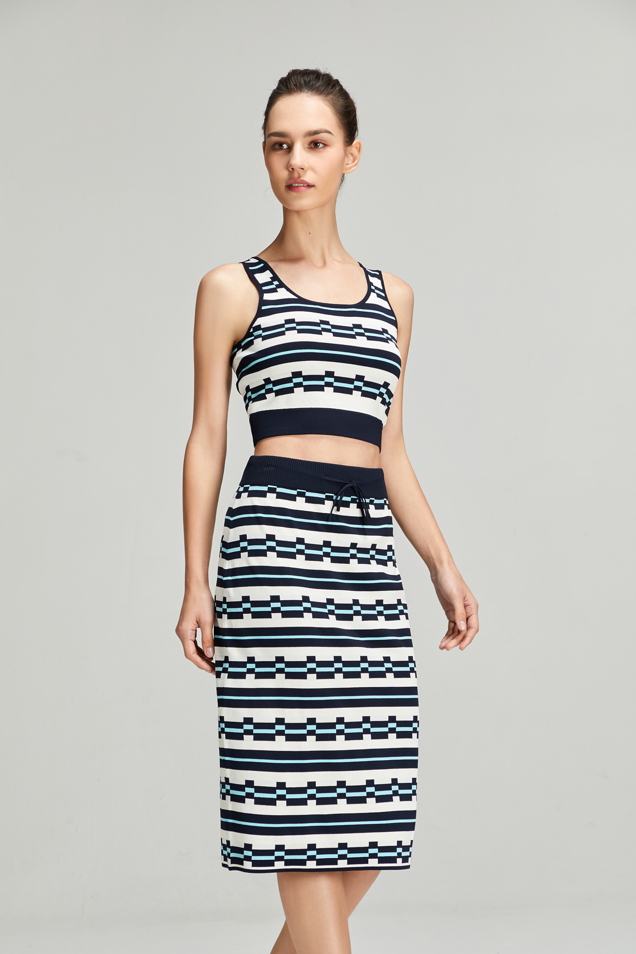 Galtsand Geometric Cropped Tank Top